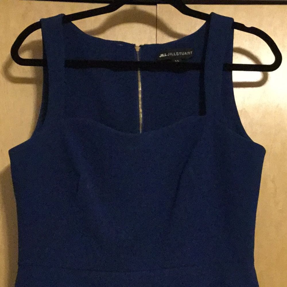 Sweetheart Neck Midi Dress - Picture 3 of 8